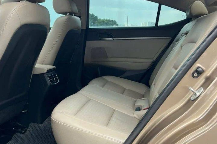 Hyundai Elantra 2.0 AT 2019