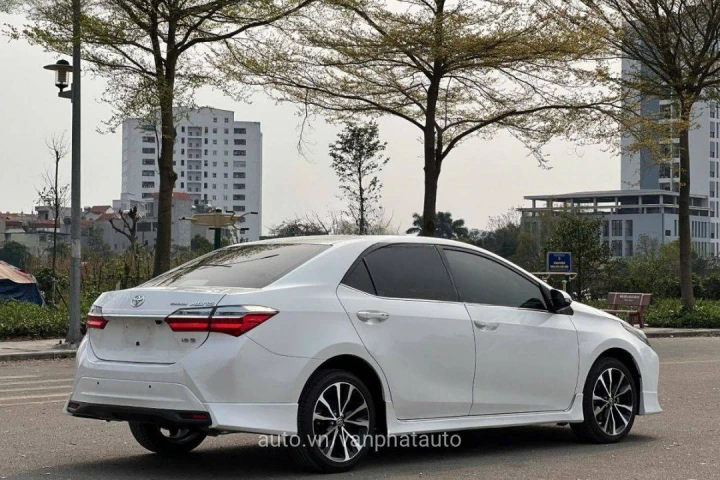 Toyota Corolla Altis 1.8G 2020