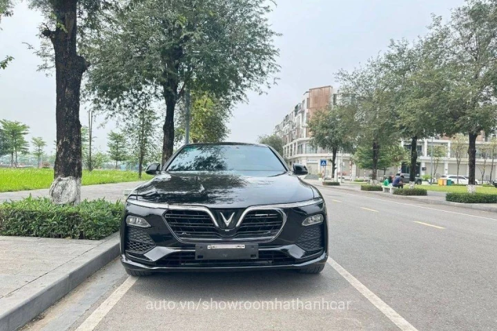VinFast Lux A2.0 Base 2022