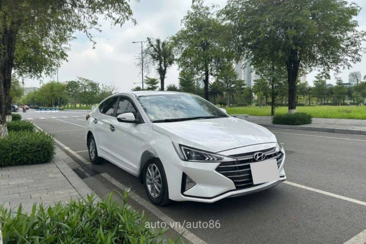 Hyundai Elantra 2021