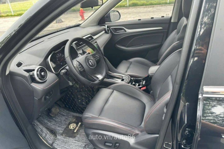 MG ZS 2023