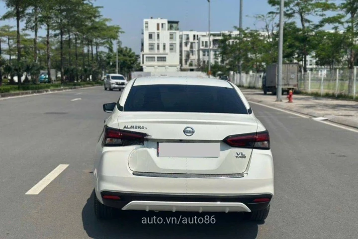 Nissan Almera 2021
