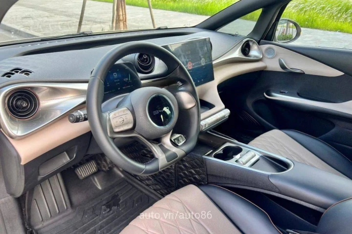 BYD Dolphin 2024