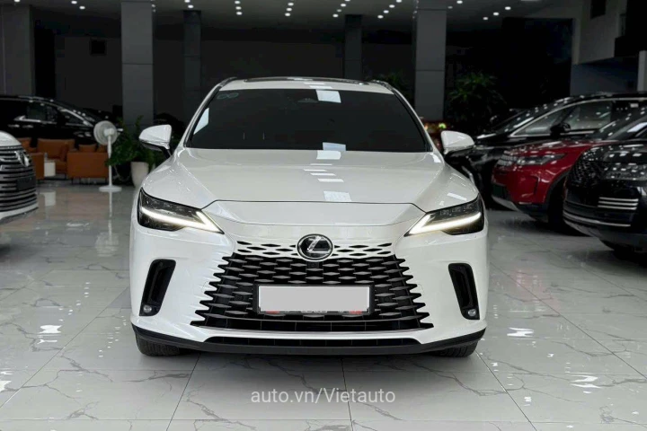 Lexus RX 2024