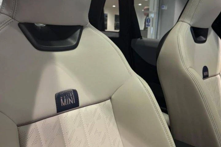 Mini Cooper 2025