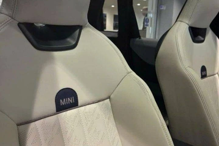Mini Cooper 2025