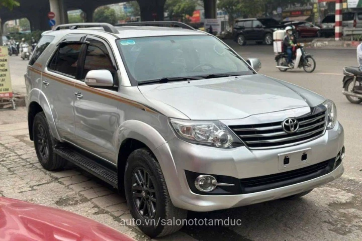 Toyota Fortuner 2016