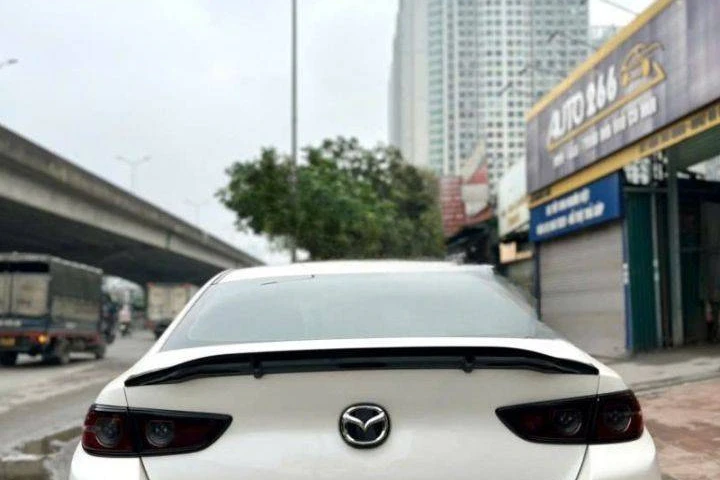 Mazda 3 1.5L Luxury 2022