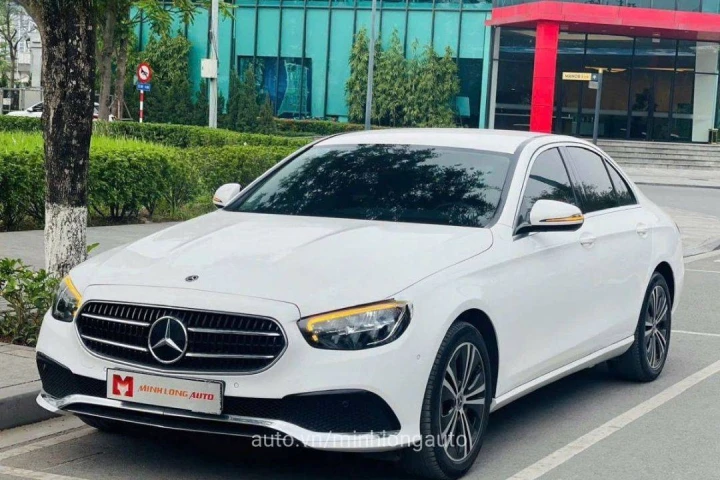 Mercedes-Benz E-Class E180 2021