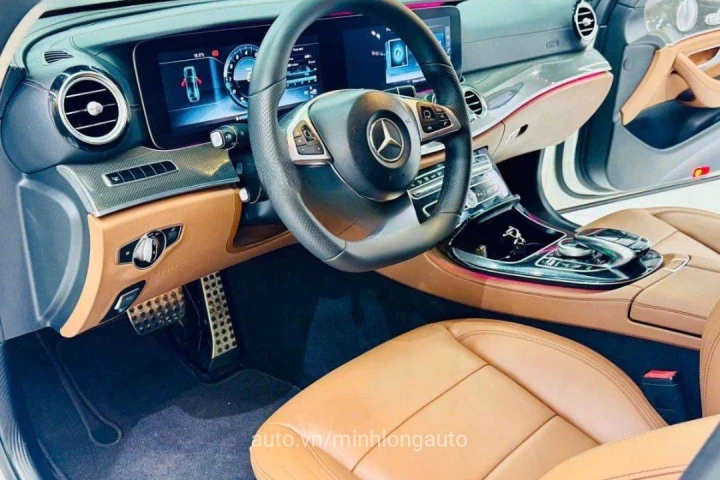 Mercedes-Benz E-Class E300 2017