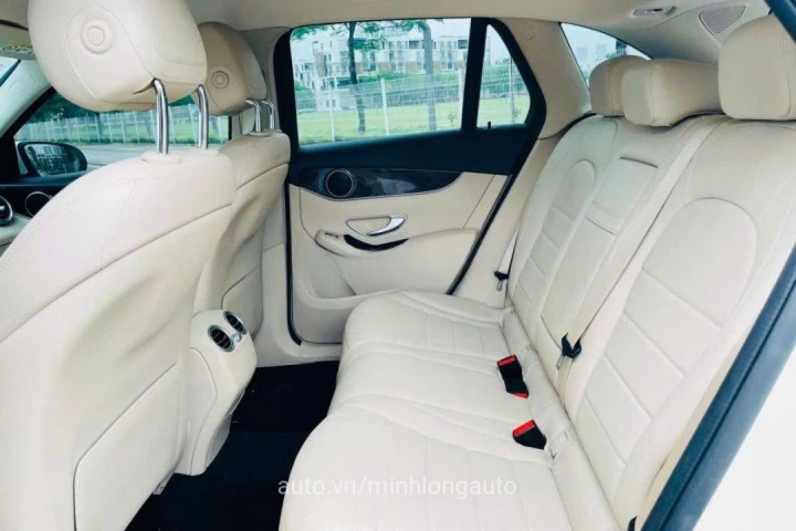 Mercedes-Benz GLC GLC200 2020