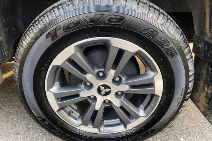 Mitsubishi Triton 2021