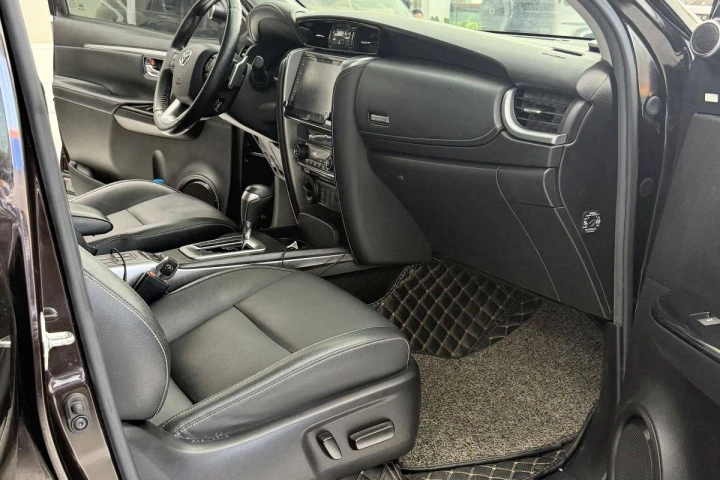 Toyota Fortuner 2021