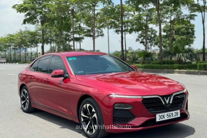 VinFast Lux A2.0 2021