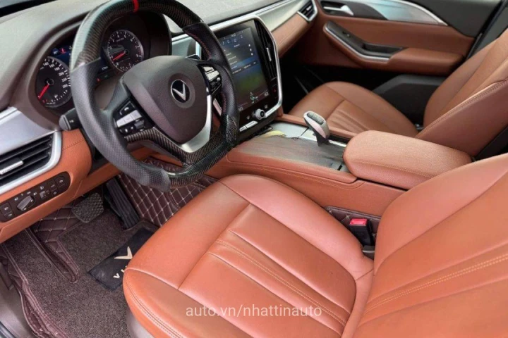 VinFast Lux SA2.0 Premium 2019