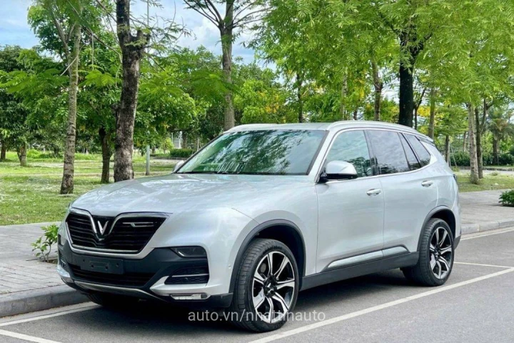VinFast Lux SA2.0 Premium 2019