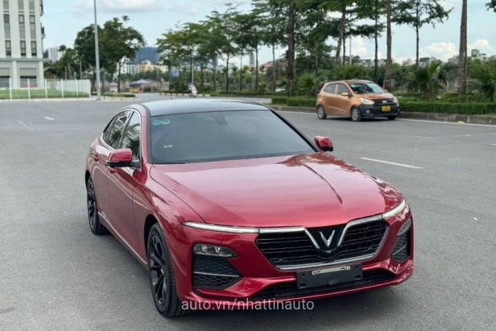 VinFast Lux A2.0 Plus 2022