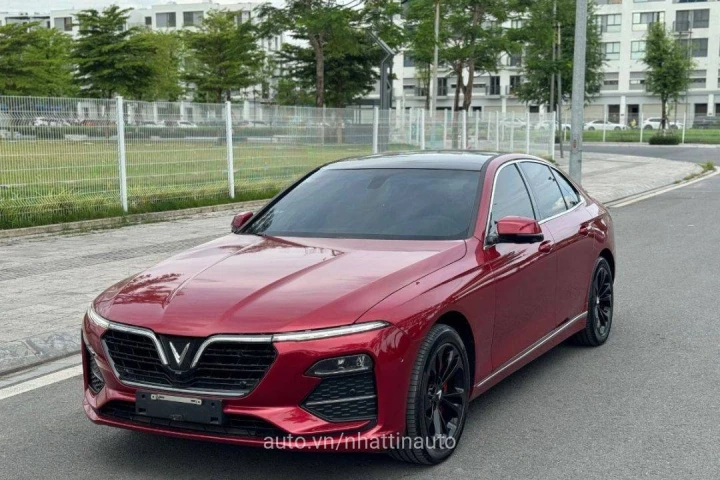 VinFast Lux A2.0 Plus 2022
