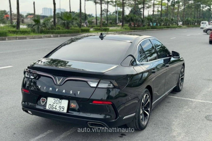 VinFast Lux A2.0 Plus 2021