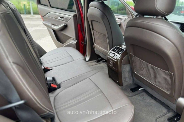VinFast Lux SA2.0 2019