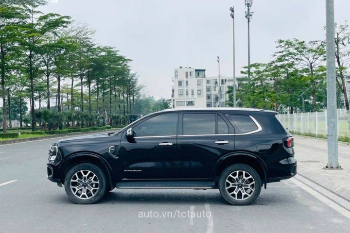 Ford Everest Titanium 2023