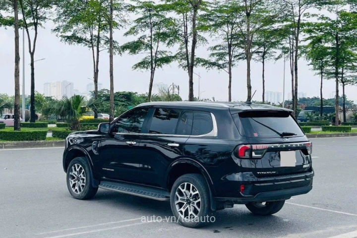 Ford Everest Titanium 2023