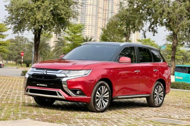 Mitsubishi Outlander 2.0 CVT Standard 2022