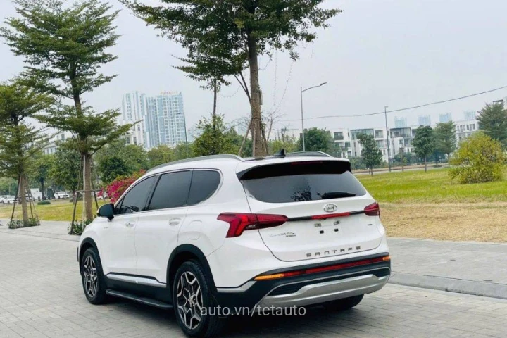 Hyundai Santa Fe 2022