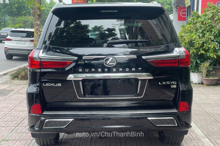 Lexus LX 2018