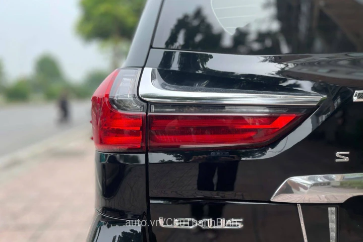 Lexus LX 2018