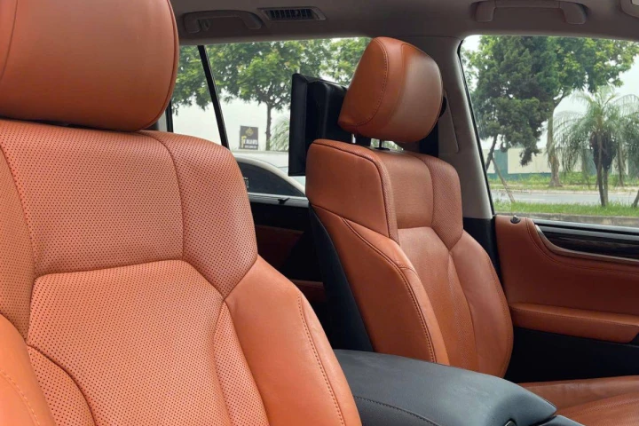 Lexus LX 2018