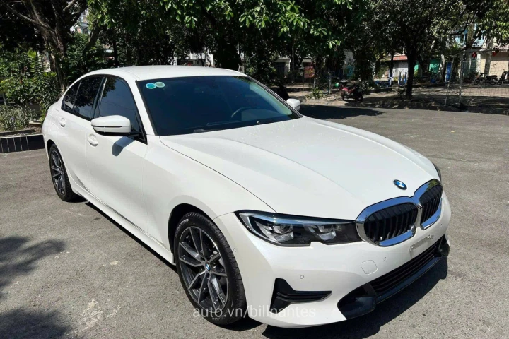 BMW 3 Series 320i Sportline 2023