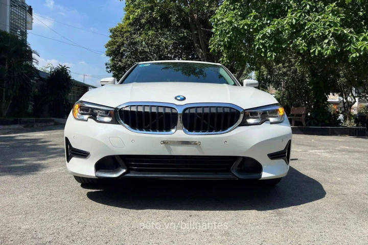 BMW 3 Series 320i Sportline 2023