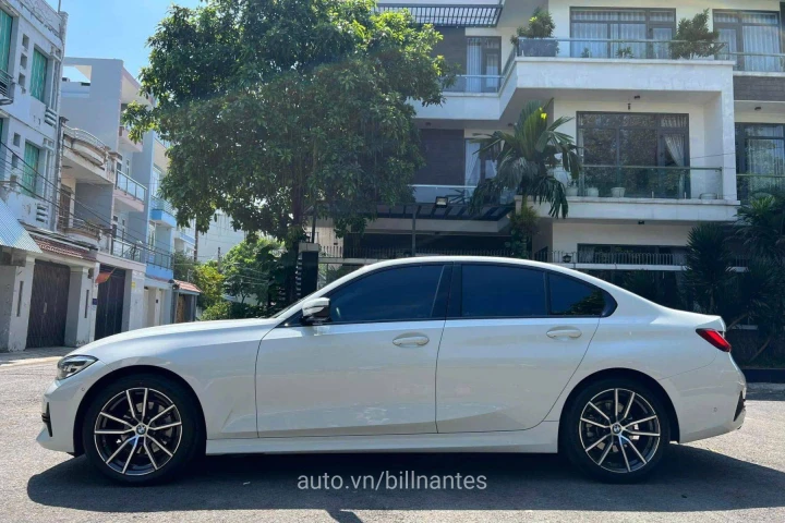 BMW 3 Series 320i Sportline 2023
