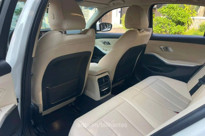 BMW 3 Series 320i Sportline 2023