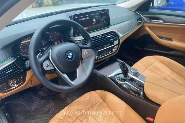 BMW 5 Series 2023