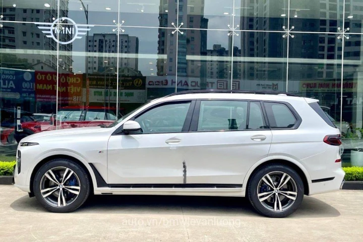 BMW X Series X7 2024