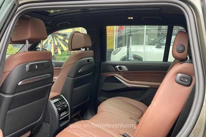 BMW X Series X7 2024