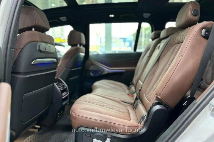 BMW X Series X7 2024