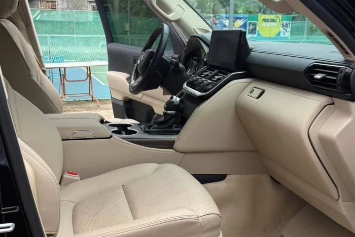 Toyota Land Cruiser 2024