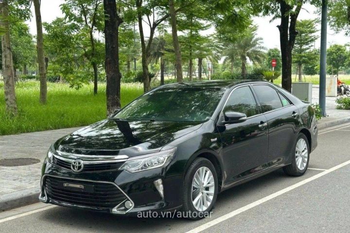 Toyota Camry 2019