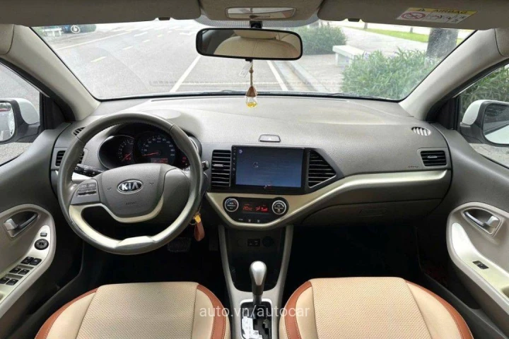 Kia Morning AT 2018