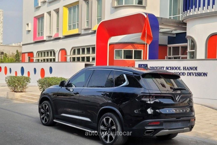VinFast Lux SA2.0 Premium 2021