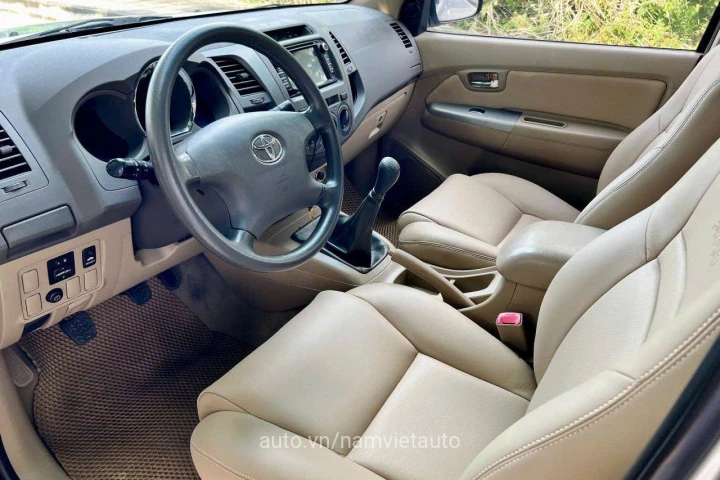 Toyota Fortuner 2011
