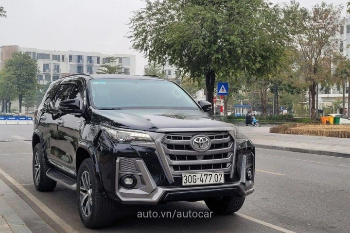 Toyota Fortuner 2.8AT 4x4 2019