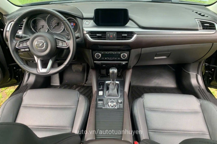 Mazda 6 2.0L Premium 2019