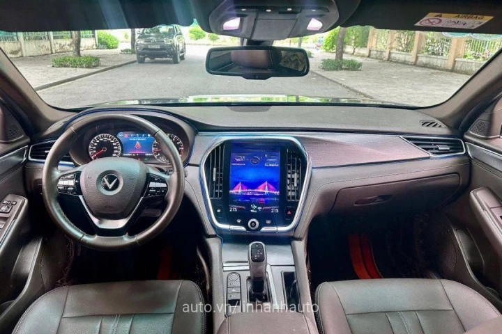 VinFast Lux A2.0 2020