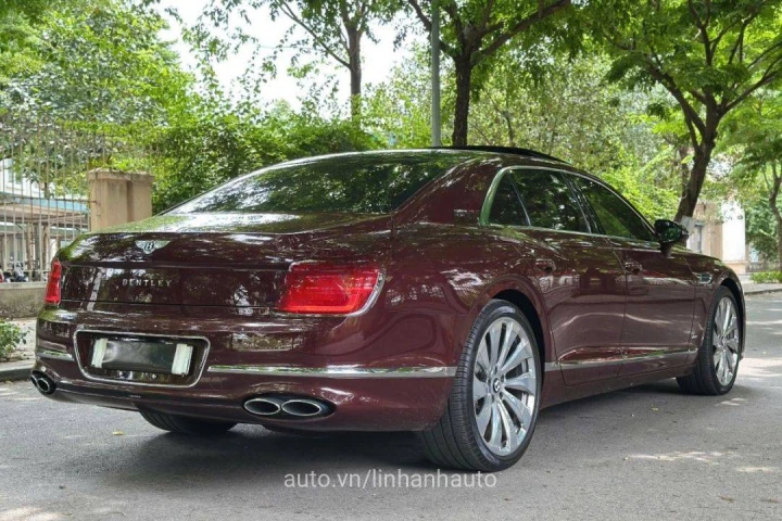 Bentley Flying Spur 2021