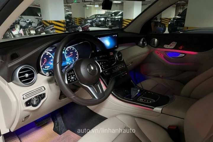 Mercedes-Benz GLC GLC200 2021