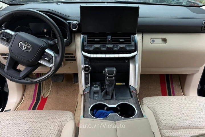 Toyota Land Cruiser 2025